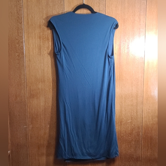 HD In Paris navy draped sleeveless dress - Picture 2 of 3